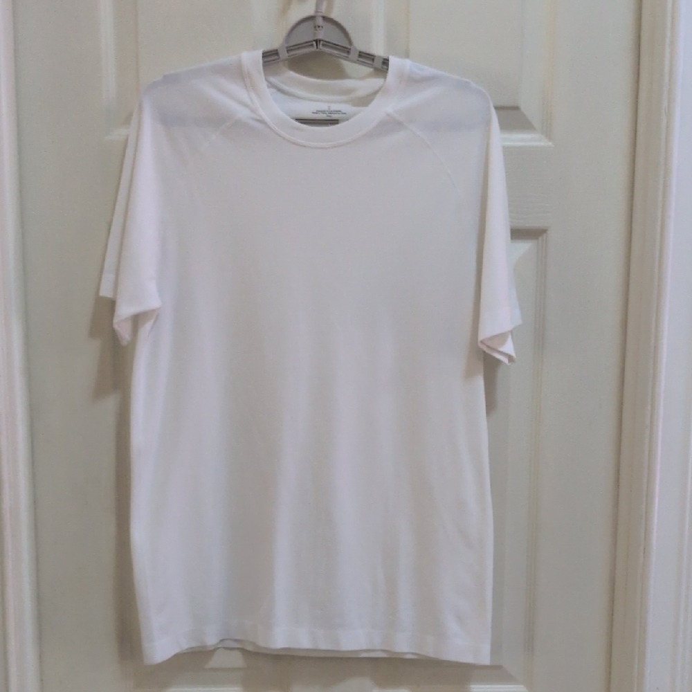 Fabletics Men's 24-7 Short Sleeve Performance Tee White Size Medium